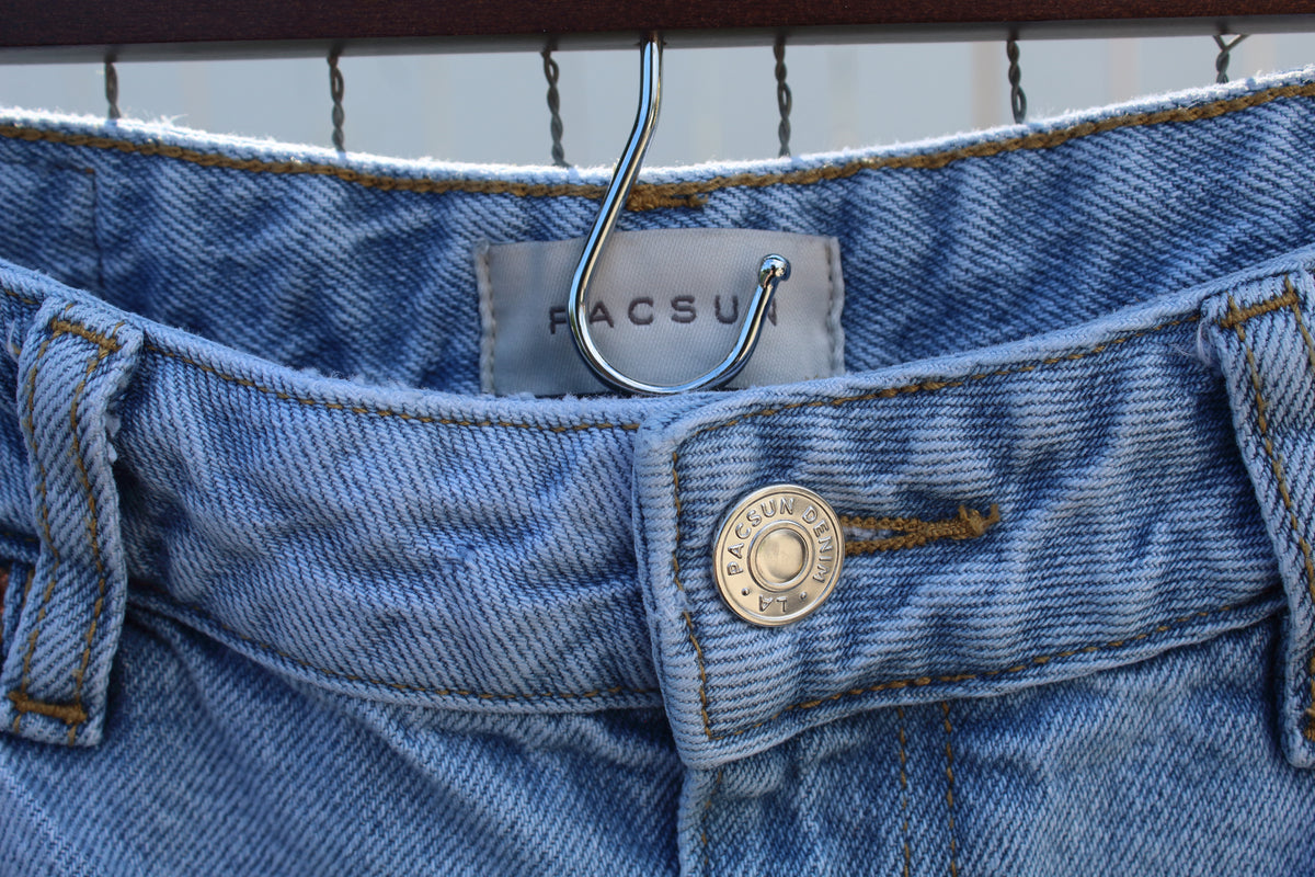 Dusty Trail Distressed Jeans