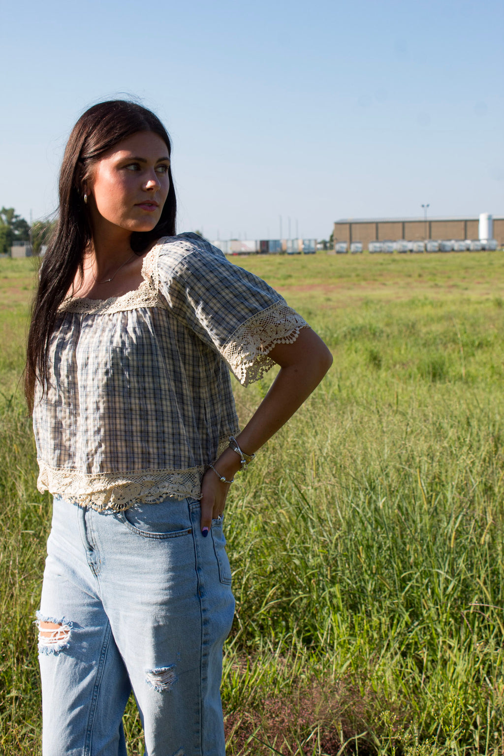Dusty Trail Distressed Jeans