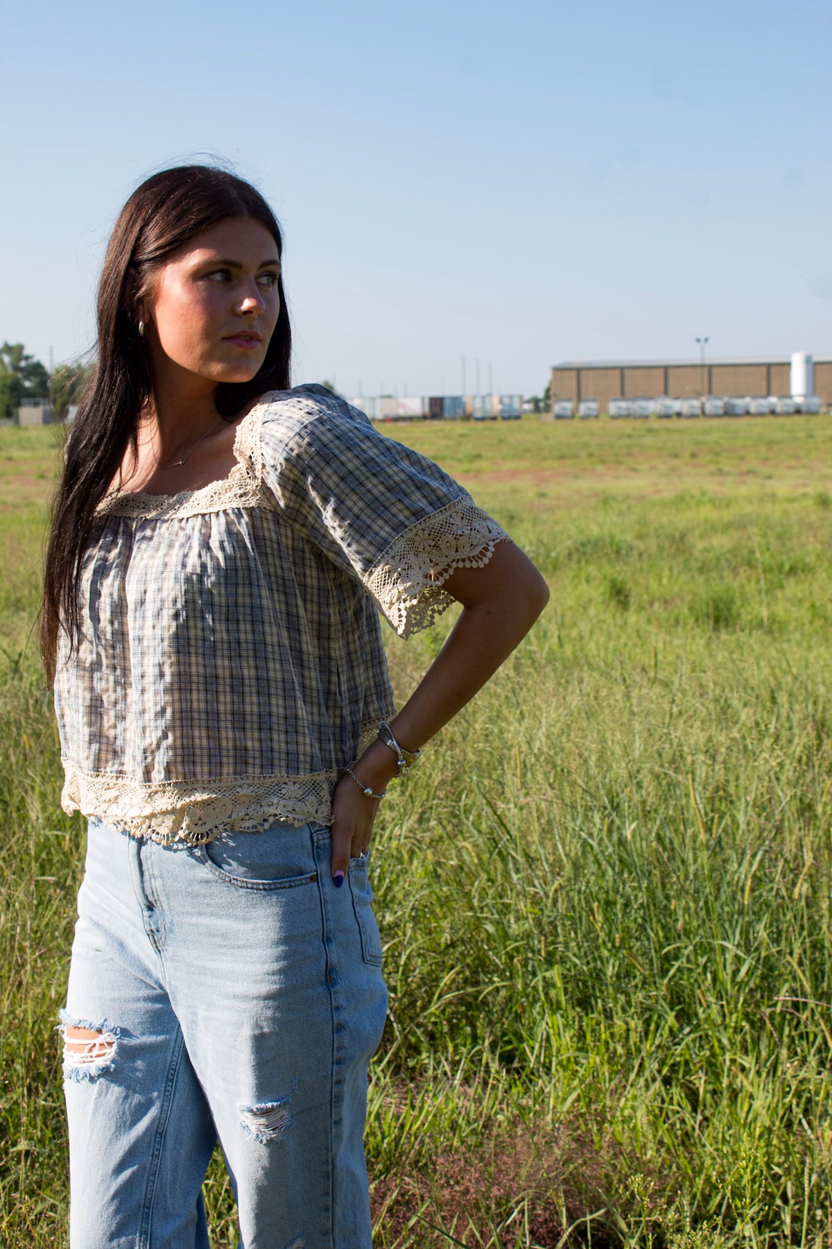 Dusty Trail Distressed Jeans