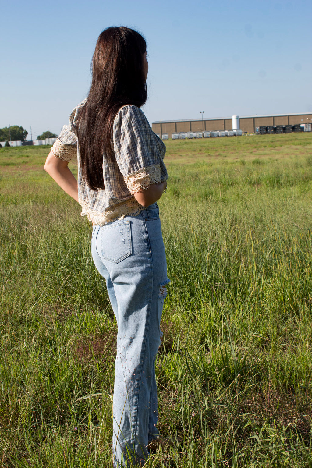 Dusty Trail Distressed Jeans