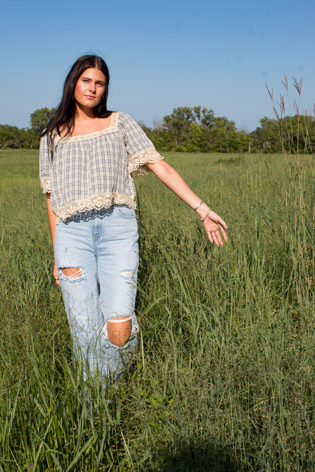 Dusty Trail Distressed Jeans