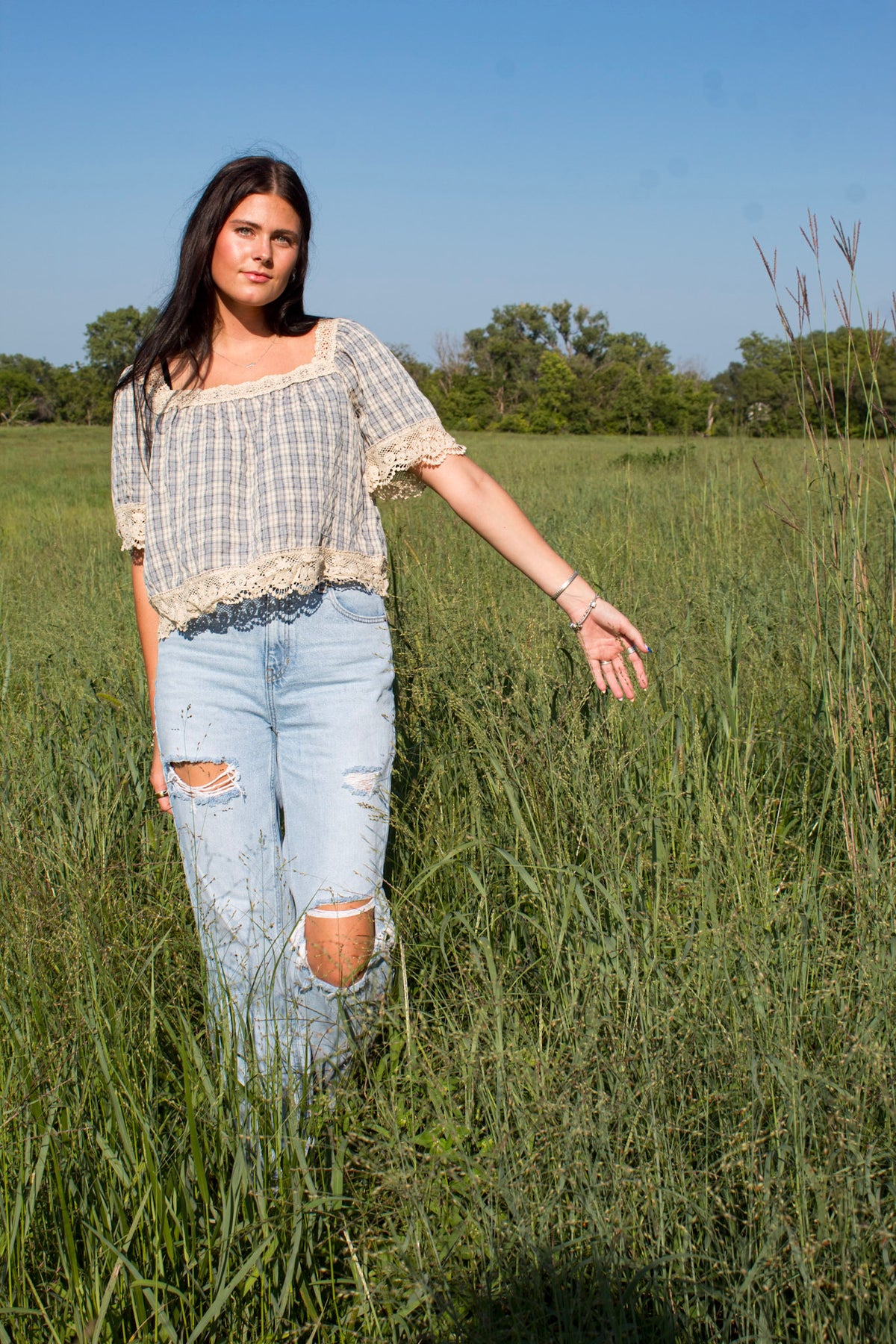 Dusty Trail Distressed Jeans